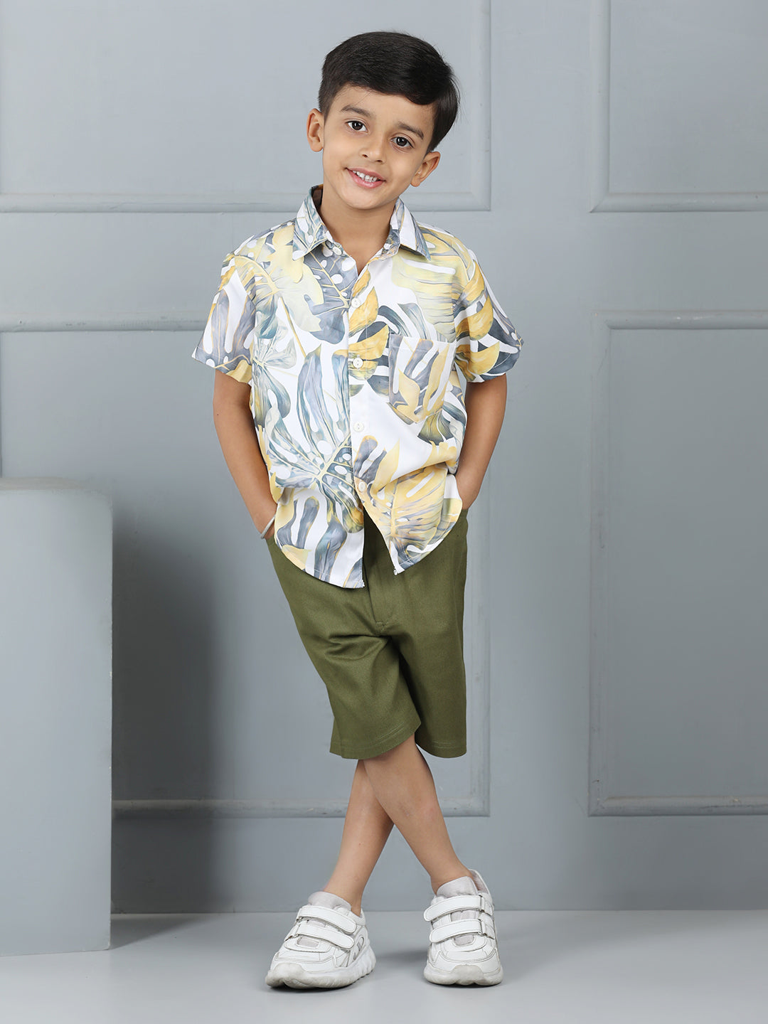 Boys Leaf Print Half-Sleeve Shirt & Bottom Set – Trendy Casual Wear - Pure, Chemical-Free Kidswear