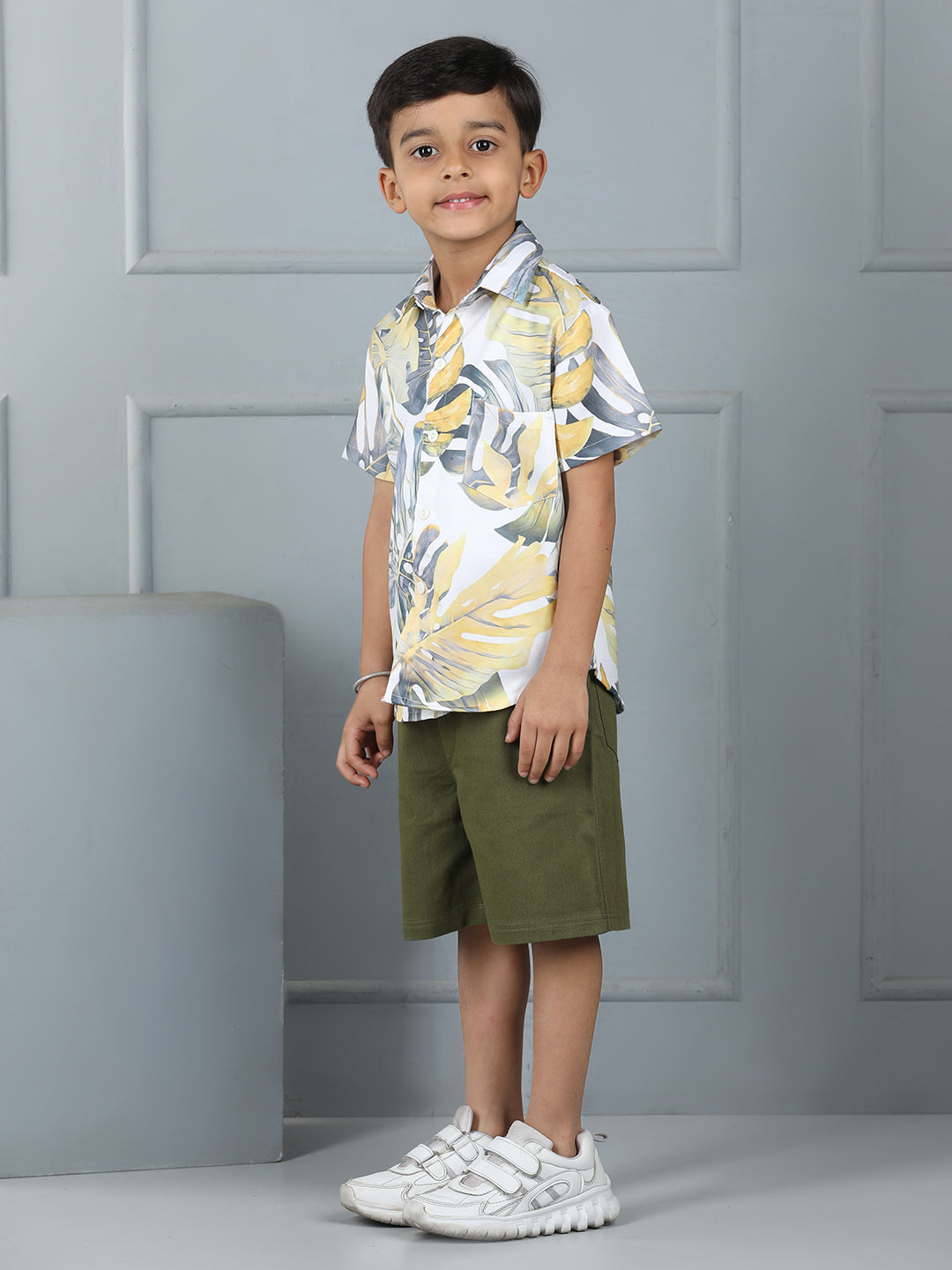 Boys Leaf Print Half-Sleeve Shirt & Bottom Set – Trendy Casual Wear - Pure, Chemical-Free Kidswear